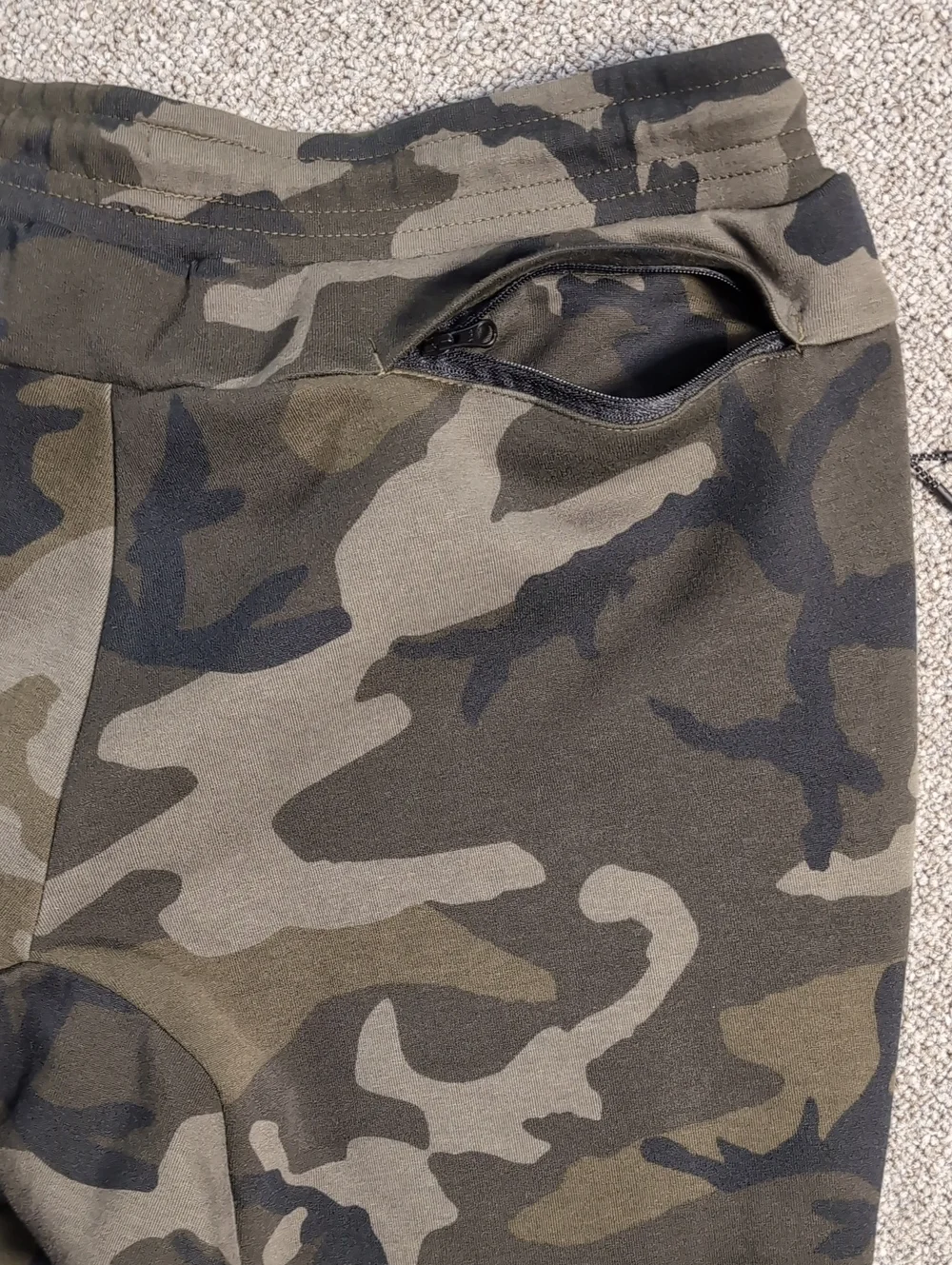 Nike NSW Tech Fleece Camo Jogger Sweat Pants Size XL Green/Brown EUC